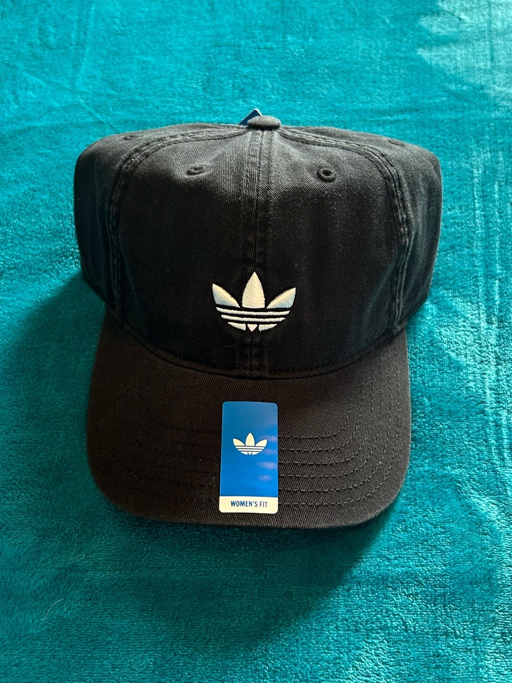 Women’s Relaxed Trefoil Strapback Hat
